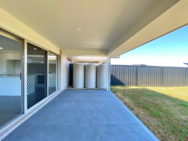 Photo - 11 Loquat Street, Lochinvar NSW 2321 - Image 17