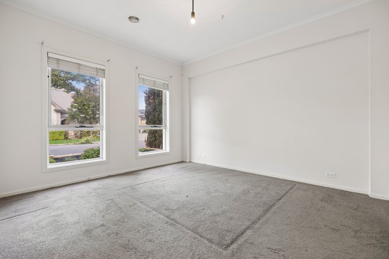 Photo - 11 Lorentz Court, Mawson Lakes SA 5095 - Image 3