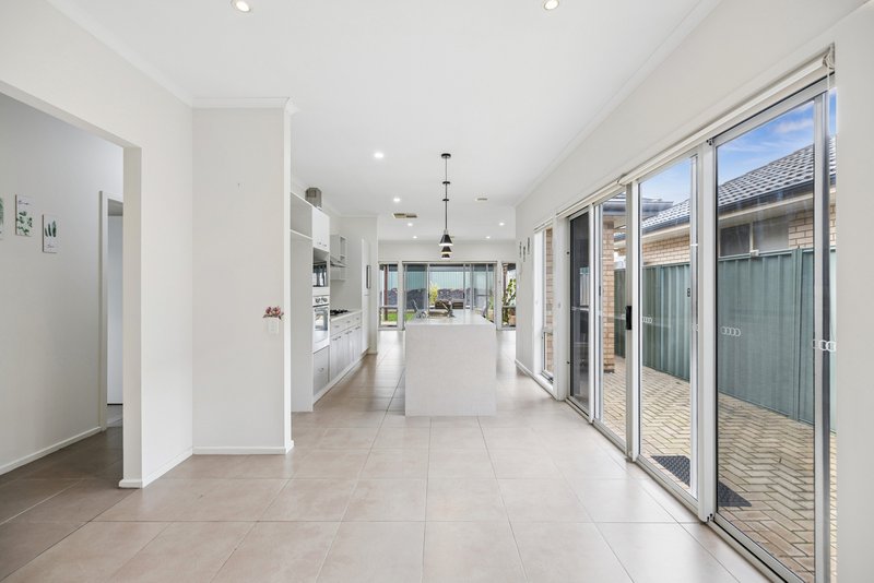 Photo - 11 Lorentz Court, Mawson Lakes SA 5095 - Image 6