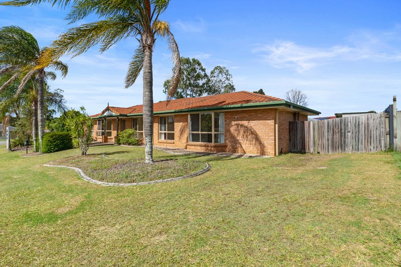 Photo - 11 Lorina Court, Capalaba QLD 4157 - Image 3