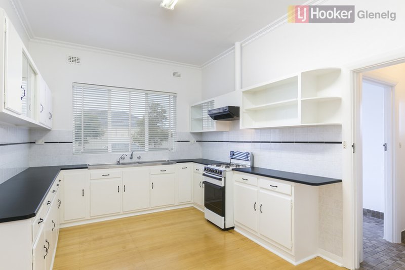 Photo - 11 Lorne Street, Albert Park SA 5014 - Image 5