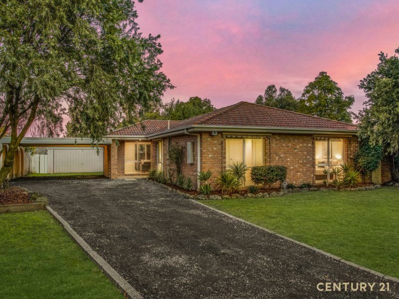 Photo - 11 Lorraine Court, Pakenham VIC 3810 - Image 1