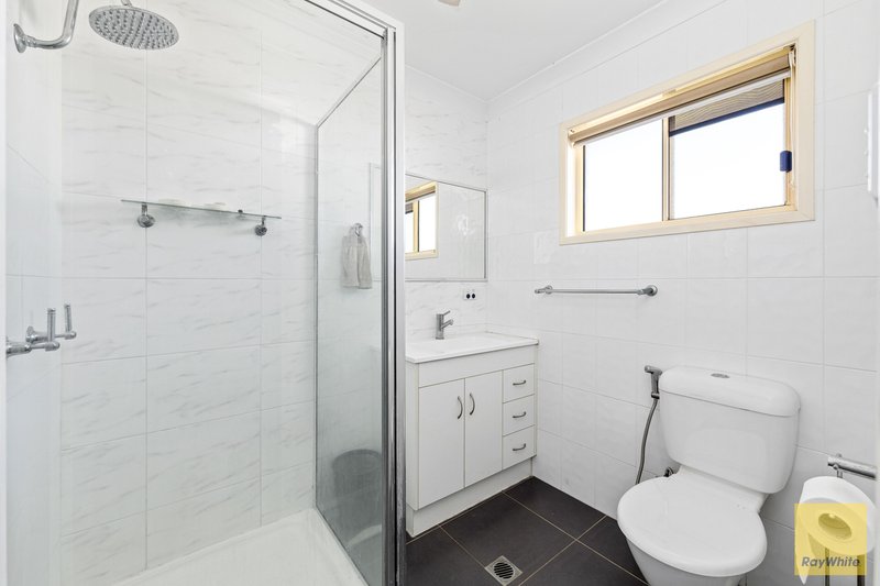 Photo - 11 Louisa Court, Emerald QLD 4720 - Image 18