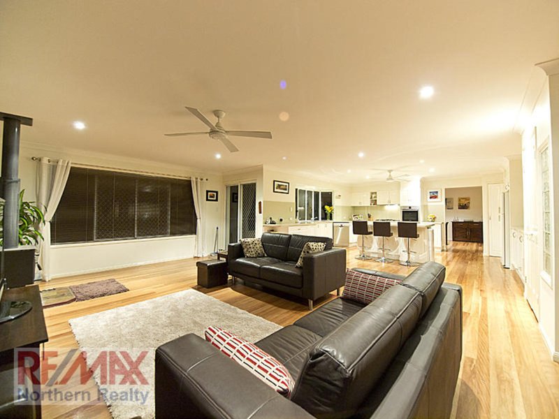 Photo - 11 Lowan Street, Warner QLD 4500 - Image 7