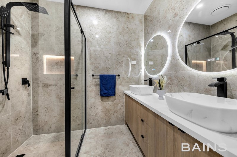 Photo - 11 Lowe Drive, Doreen VIC 3754 - Image 12