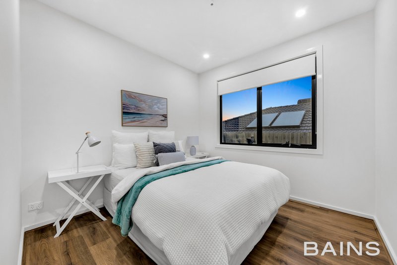 Photo - 11 Lowe Drive, Doreen VIC 3754 - Image 14