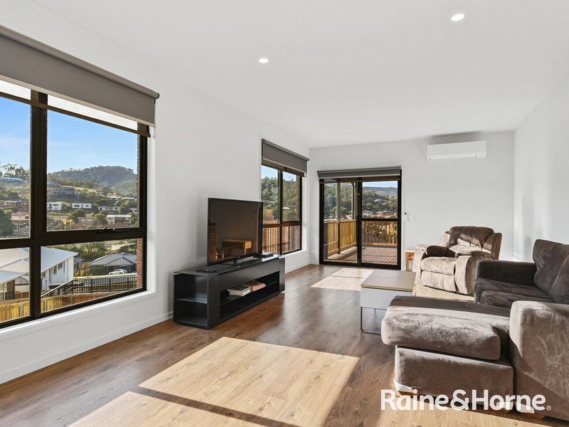 Photo - 11 Lowlynn Court, Geilston Bay TAS 7015 - Image 4