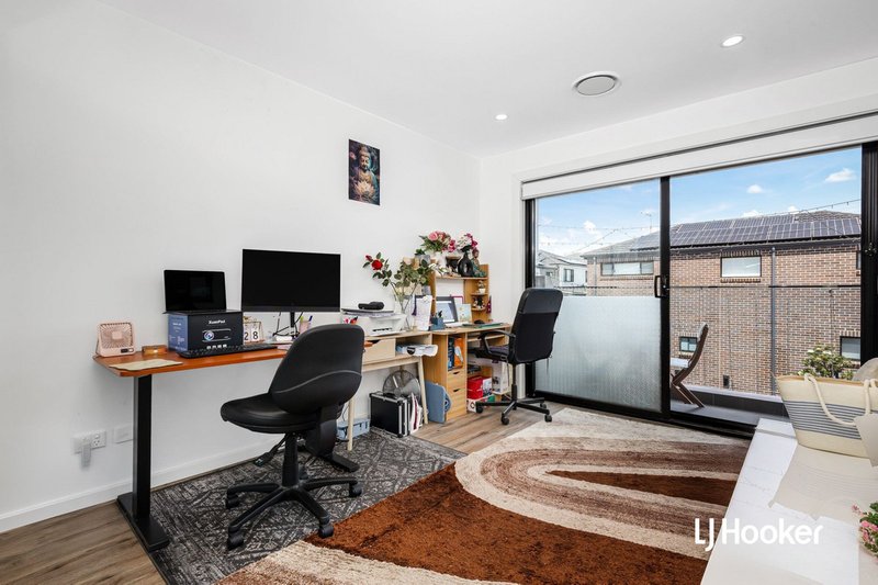 Photo - 11 Luckman Glade, Marsden Park NSW 2765 - Image 7