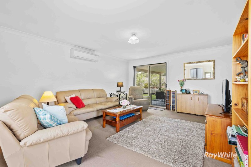 Photo - 11 Luks Way, Batehaven NSW 2536 - Image 3