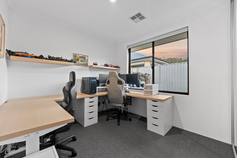 Photo - 11 Lumber Way, Baldivis WA 6171 - Image 22