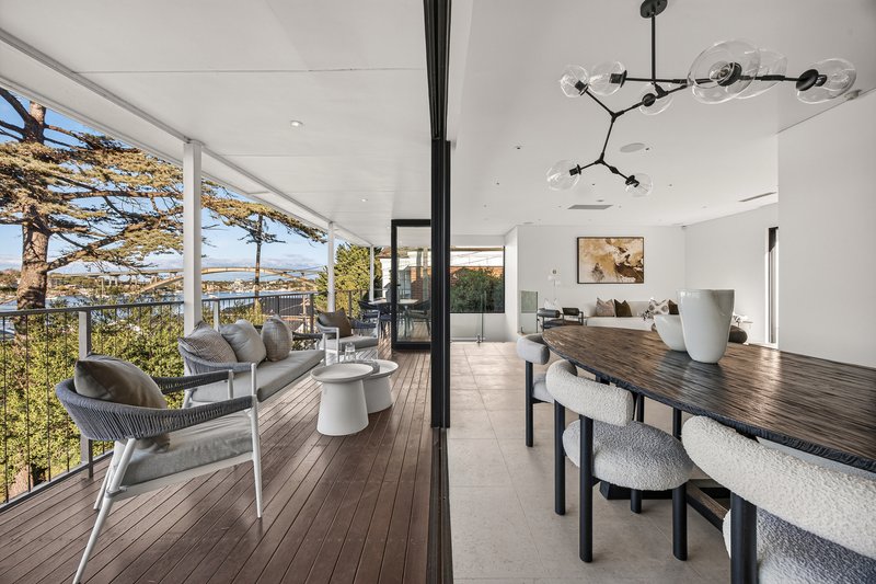 Photo - 11 Lyndhurst Crescent, Hunters Hill NSW 2110 - Image 5