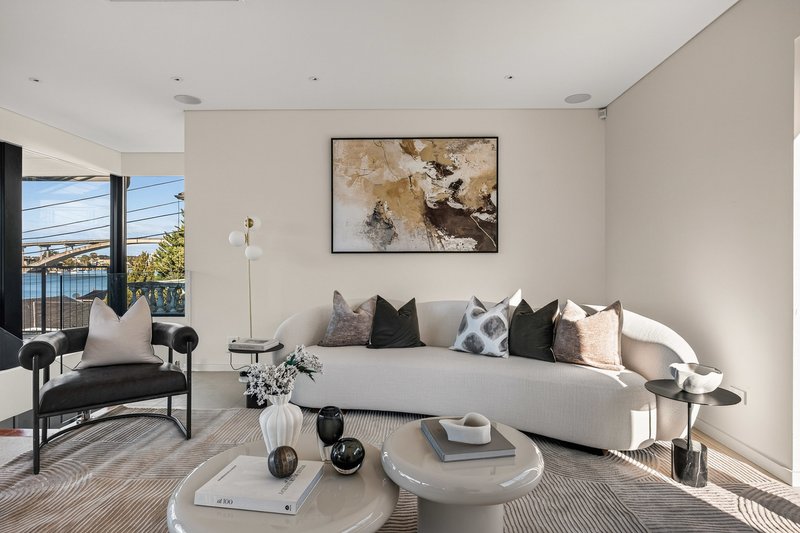 Photo - 11 Lyndhurst Crescent, Hunters Hill NSW 2110 - Image 11