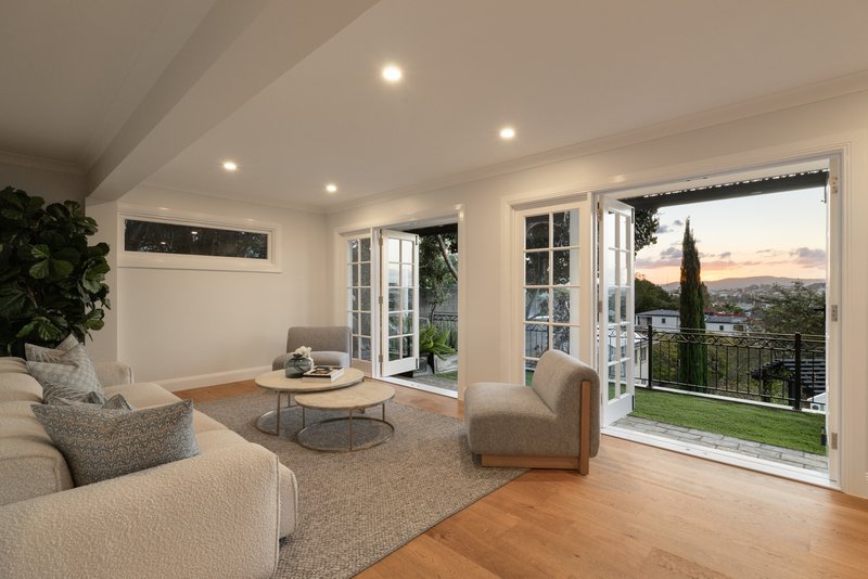 Photo - 11 Lynell Street, Hamilton QLD 4007 - Image 4