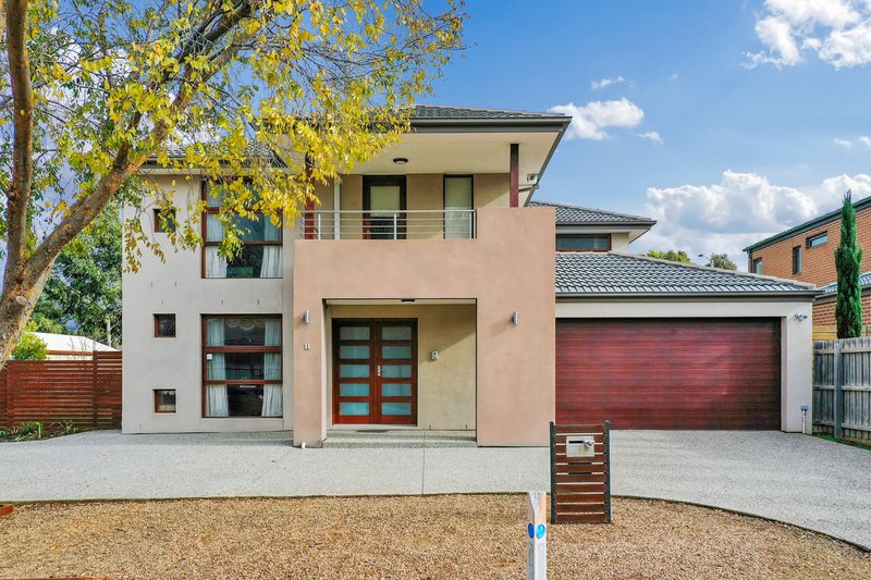 11 Lynette Court, Taylors Hill VIC 3037