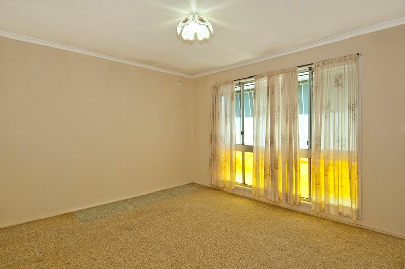 Photo - 11 Lyons Street, Bethania QLD 4205 - Image 10