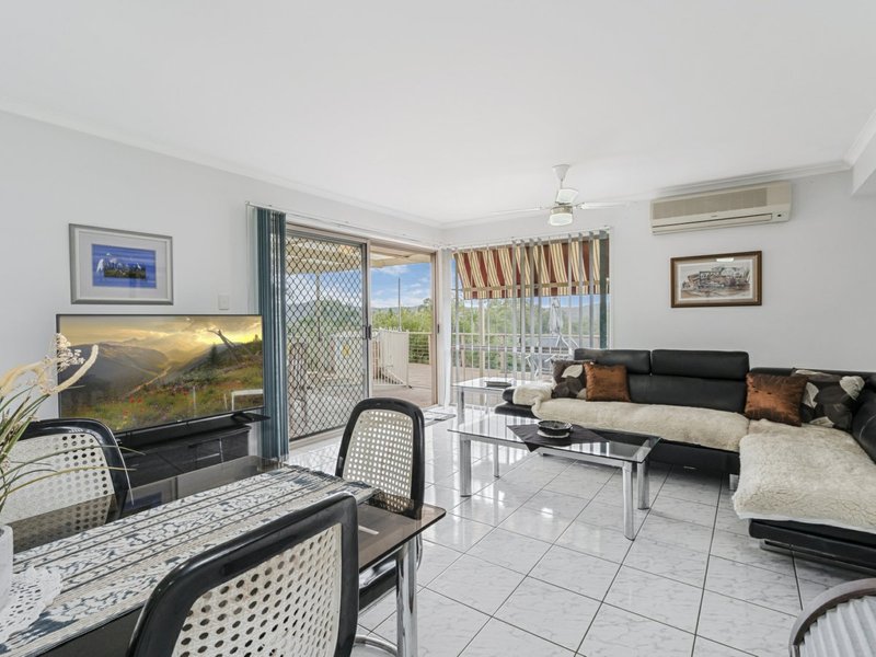 Photo - 11 Lytham Court, Highland Park QLD 4211 - Image 3