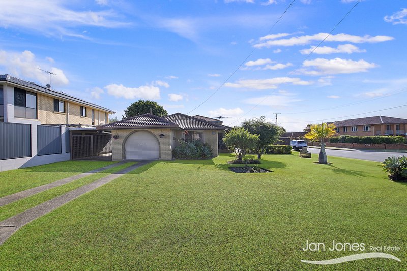 11 Macfarlane St , Kippa-Ring QLD 4021