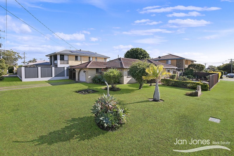 Photo - 11 Macfarlane St , Kippa-Ring QLD 4021 - Image 3