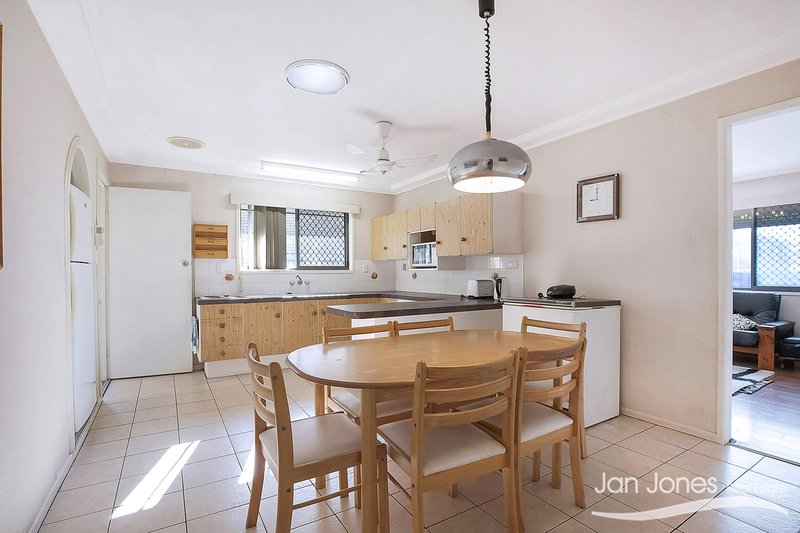 Photo - 11 Macfarlane St , Kippa-Ring QLD 4021 - Image 9