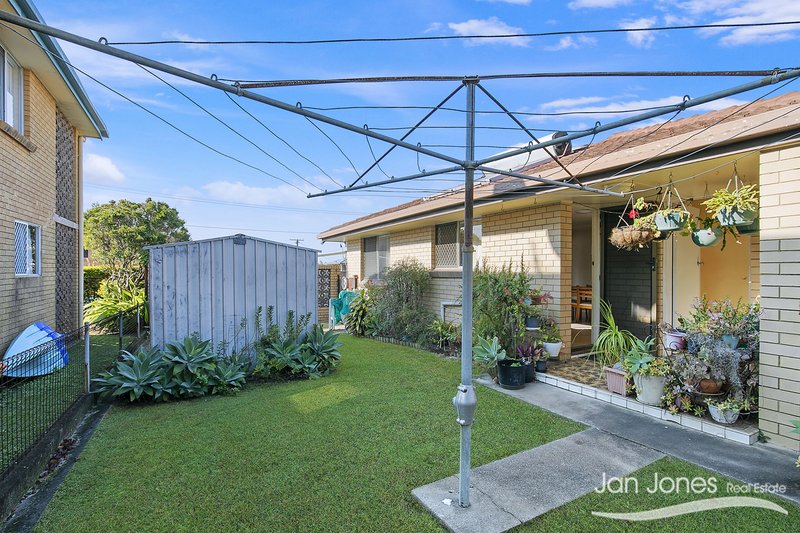 Photo - 11 Macfarlane St , Kippa-Ring QLD 4021 - Image 15