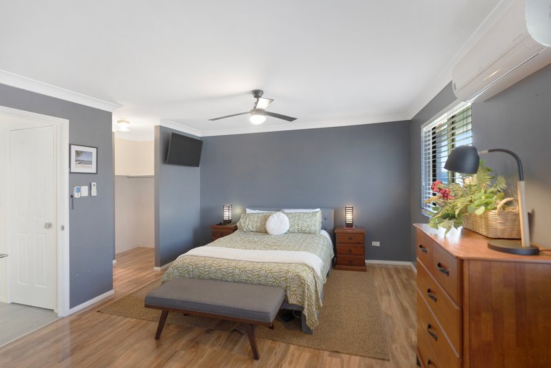Photo - 11 Mackerel Street, Sandstone Point QLD 4511 - Image 5