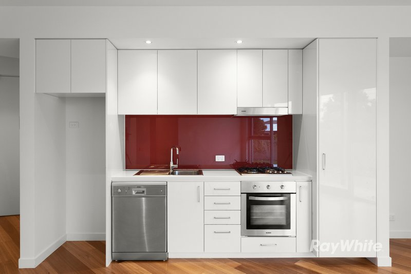 Photo - 1/1 Mackie Road, Bentleigh East VIC 3165 - Image 3