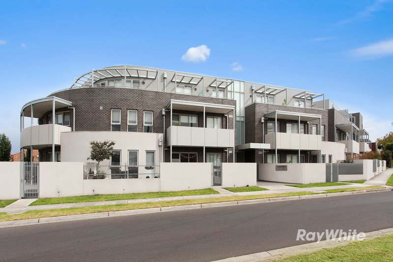 Photo - 1/1 Mackie Road, Bentleigh East VIC 3165 - Image 7