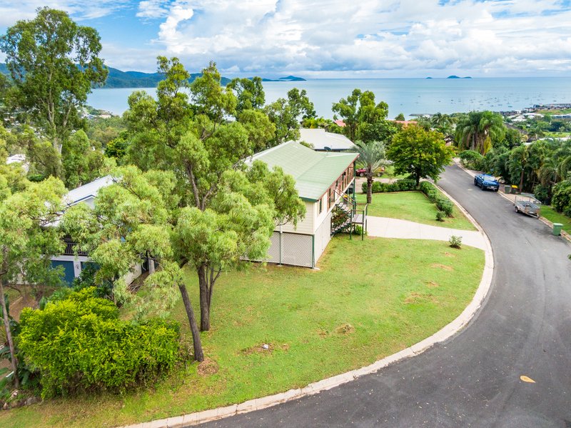 Photo - 11 Macona Crescent, Cannonvale QLD 4802 - Image 18