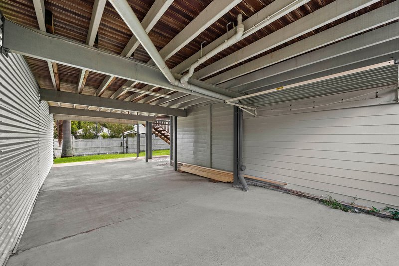 Photo - 11 Macrossan Avenue, Norman Park QLD 4170 - Image 20