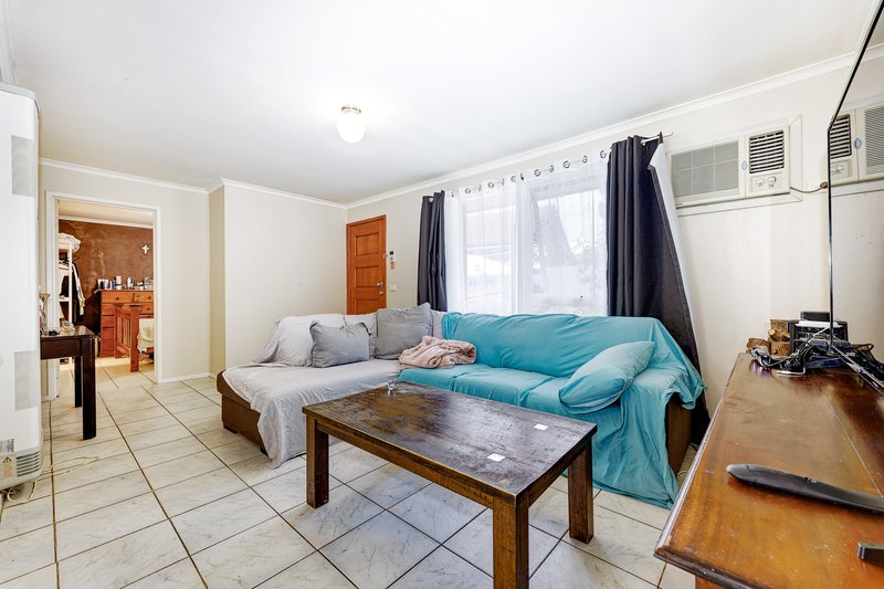 Photo - 11 Magpie Court, Meadow Heights VIC 3048 - Image 6