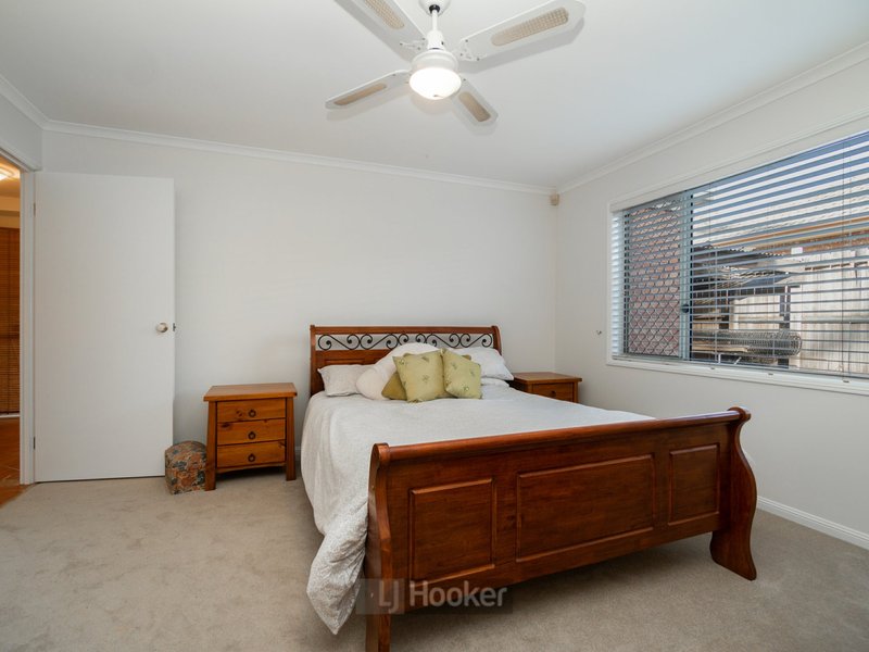 Photo - 11 Maidenhair Court, Forest Lake QLD 4078 - Image 7