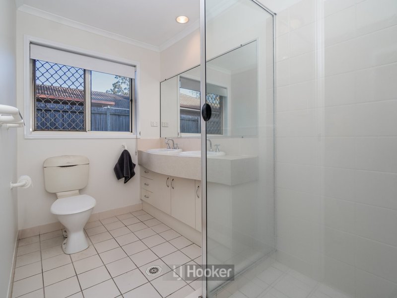 Photo - 11 Maidenhair Court, Forest Lake QLD 4078 - Image 9