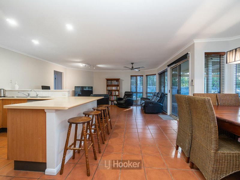 Photo - 11 Maidenhair Court, Forest Lake QLD 4078 - Image 11