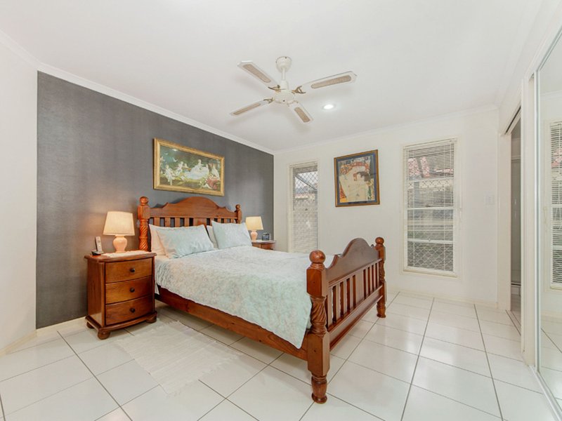 Photo - 11 Maidenhead Court, Oxenford QLD 4210 - Image 12