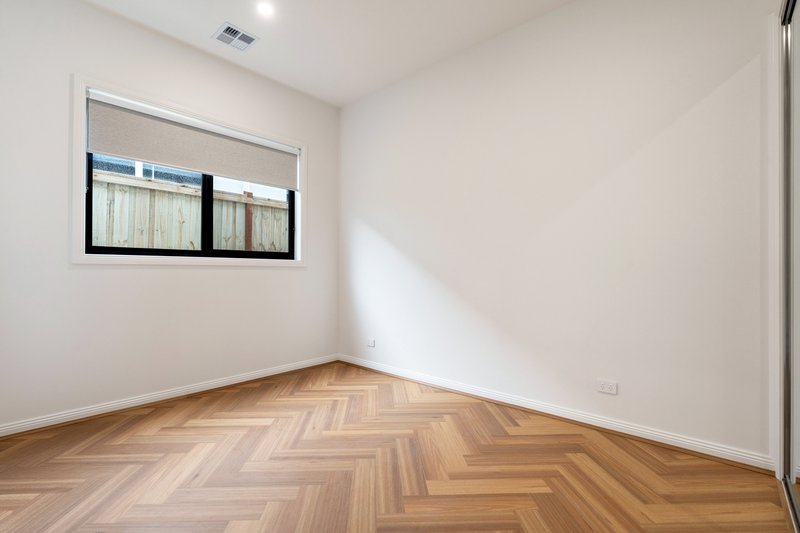 Photo - 11 Malcolm Street, Beveridge VIC 3753 - Image 13