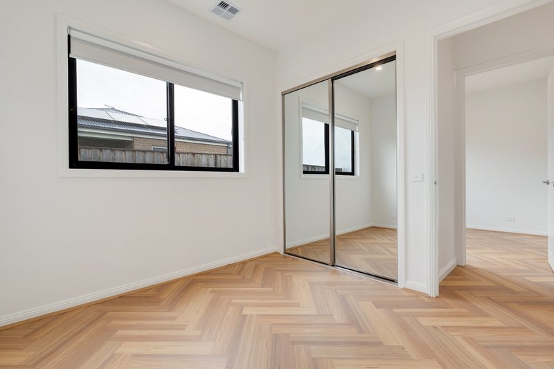 Photo - 11 Malcolm Street, Beveridge VIC 3753 - Image 16