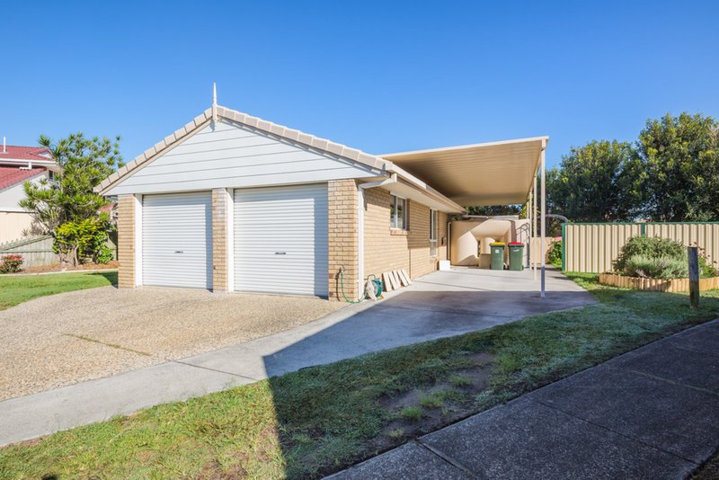 Photo - 11 Malva Court, Bongaree QLD 4507 - Image 17