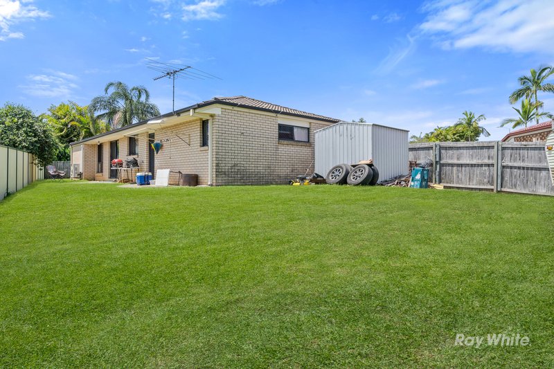 Photo - 11 Mandeville Place, Regents Park QLD 4118 - Image 13