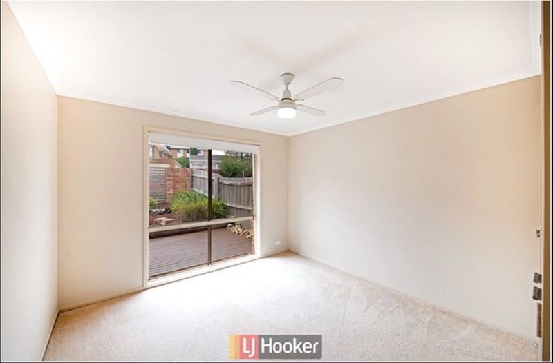 Photo - 11 Mandurah Place, Ngunnawal ACT 2913 - Image 7