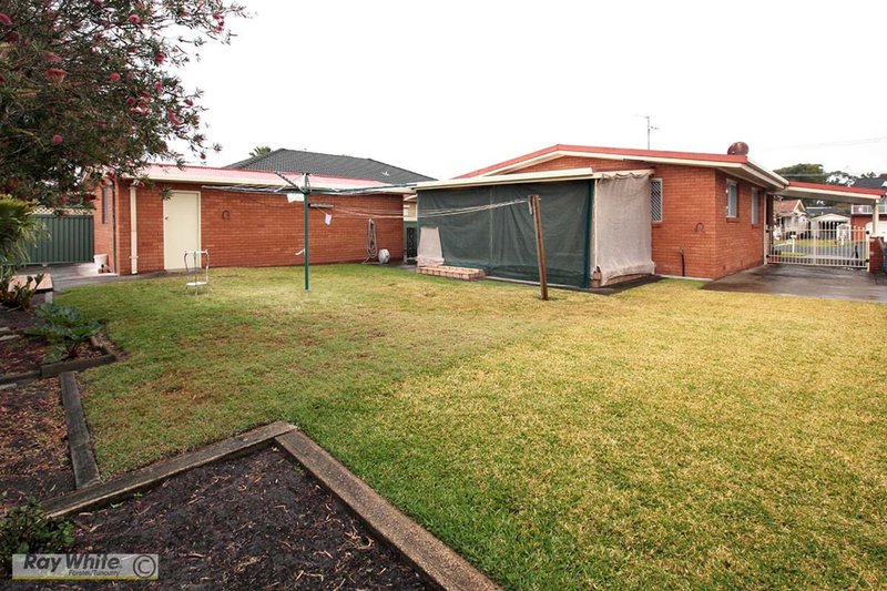 Photo - 11 Maneela Street, Forster NSW 2428 - Image 8