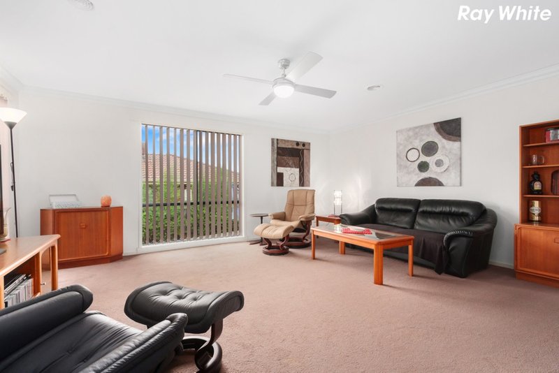 Photo - 11 Manna Gum Drive, Pakenham VIC 3810 - Image 4