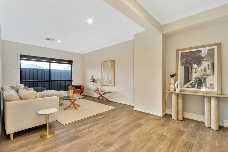 Photo - 11 Manno Avenue, Angle Vale SA 5117 - Image 5