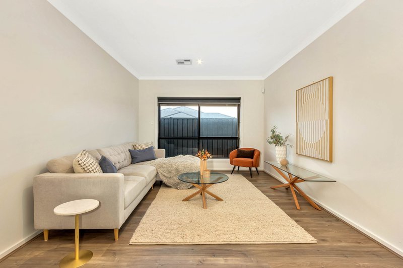 Photo - 11 Manno Avenue, Angle Vale SA 5117 - Image 6