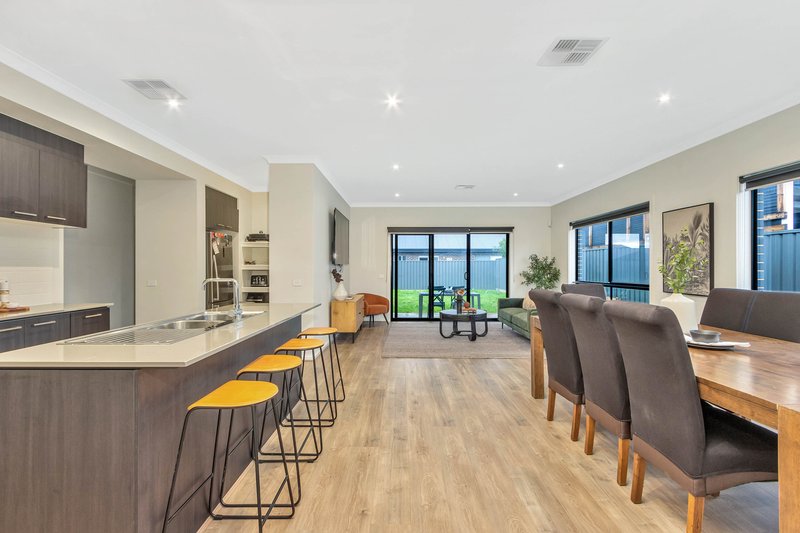 Photo - 11 Manno Avenue, Angle Vale SA 5117 - Image 7