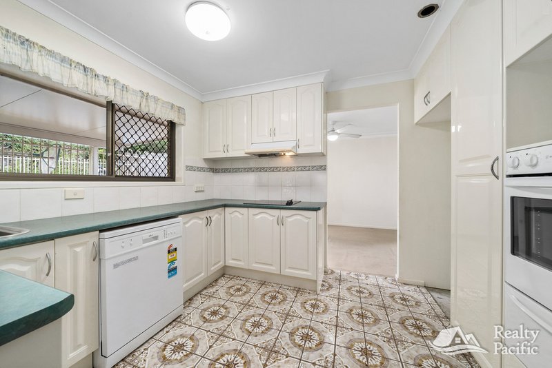 Photo - 11 Maranoa Street, Carina Heights QLD 4152 - Image 3