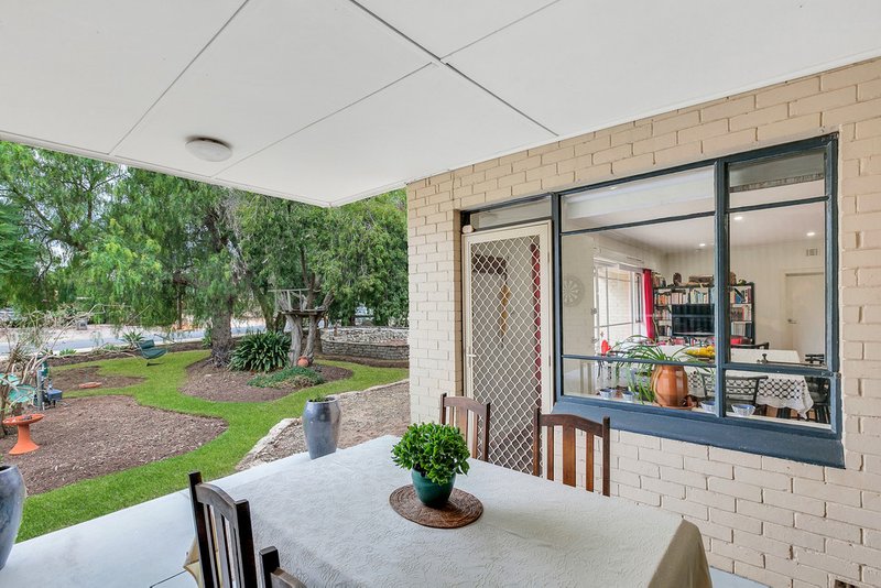 Photo - 11 Marchant Road, Strathalbyn SA 5255 - Image 17