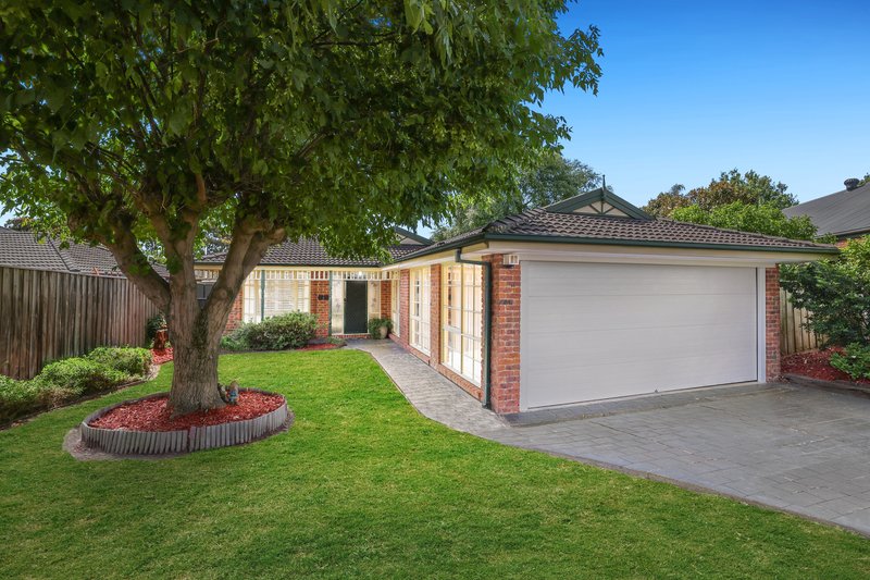 11 Maree Court, Rowville VIC 3178