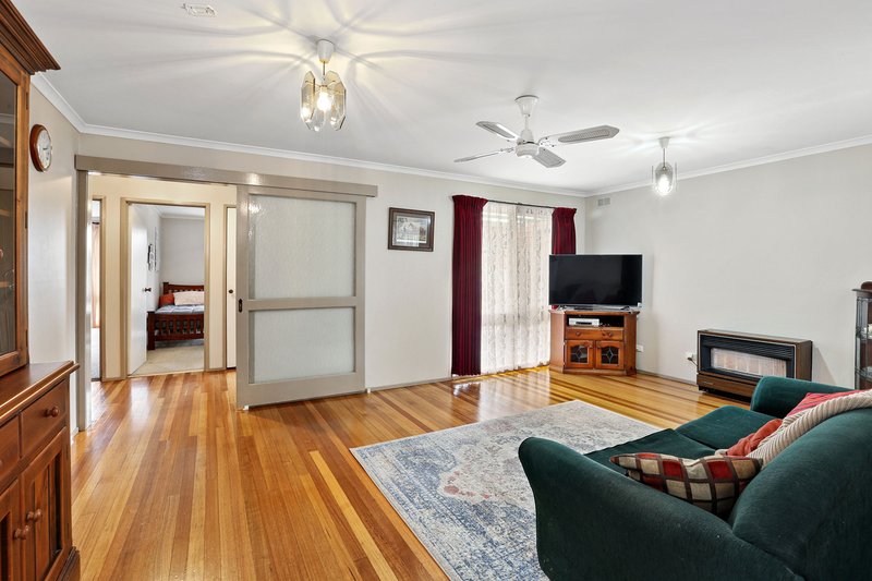 Photo - 11 Mark Street, Lara VIC 3212 - Image 3