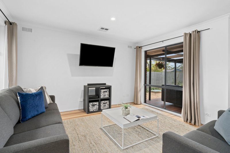 Photo - 11 Mark Street, Lara VIC 3212 - Image 6