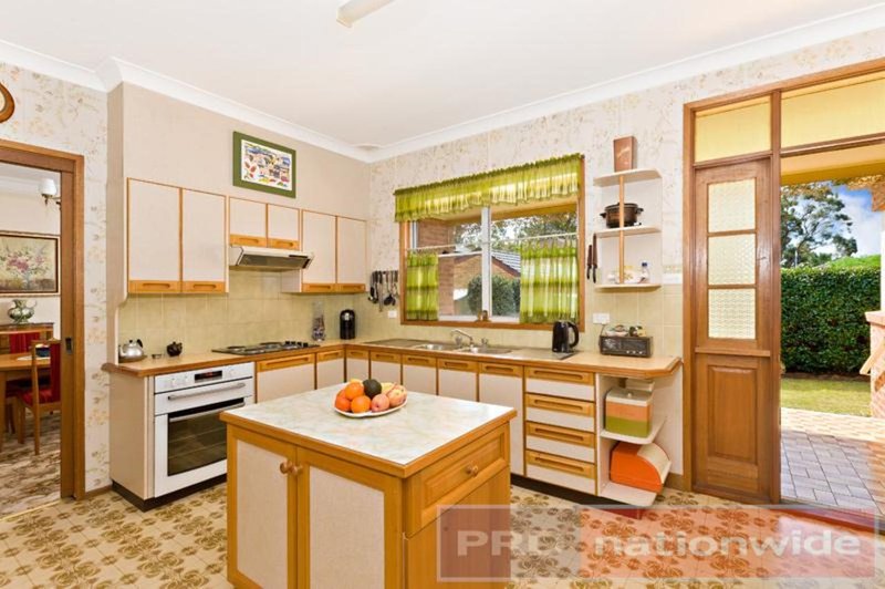 Photo - 11 Martin Crescent, Milperra NSW 2214 - Image 3